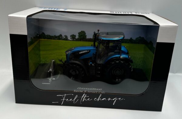 UNIVERSAL HOBBIES COLLECTION LANDINI SERIE 7 230 rs Smart Cab  " limited Edition”  limited 1:32 Universal Hobbies UH 6382 - immagine 2