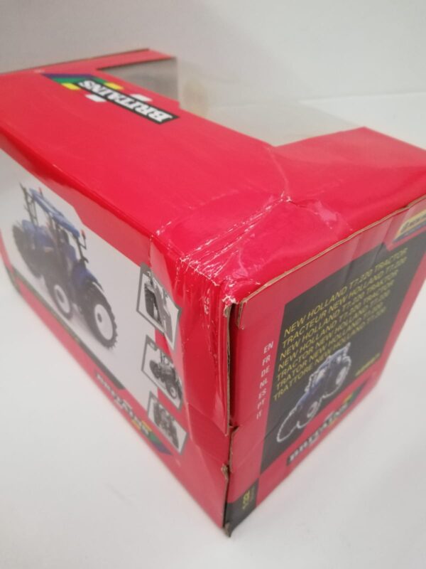 © Britains Collection New Holland T7.220 scala 1;32 - 42887 - immagine 2