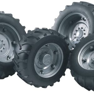 Bruder 02316 ,Ruote argento per trattori SUPER-PRO serie 02001  ATTENZIONE CONFEZIONE ROVINATA scala 1/16