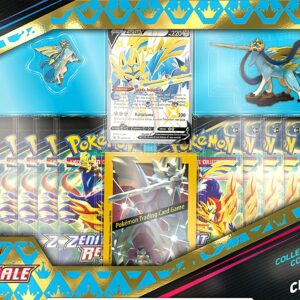 Collezione Premium con Statuina Zacian Cromatico dell'espansione Zenit Regale del GCC Pokémon (Una Carta Promozionale Olografica, Una Statuina e 11 Buste di Espansione), Edizione in Italiano