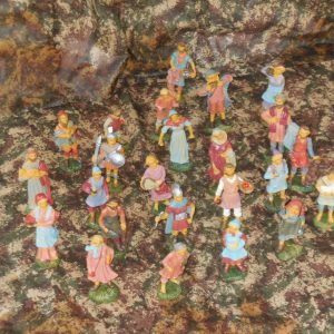 statuine presepe di natale - statua di plastica 10 cm colori tenui - 23 pezzi - 1 scatola - 8033113005923