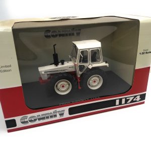 UNIVERSAL HOBBIES COLLECTION COUNTY ROSSO E BIANCO EDITION  SCALA 1/32 UH 6214