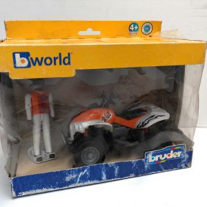 Bruder 63000 - Quad con figura omino 63000 ATTENZIONE CONFEZIONE ROVINATA - scala 1/16