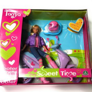 Tanya - Lo Scooter di Tanya, compatibile con Barbie, Giochi Preziosi CCP18928