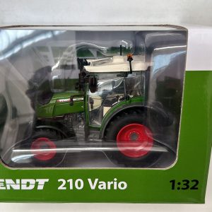 USK COLLECTION FENDT 210 VARIO  10657 SCALA 1:32