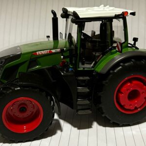 WIKING COLLECTION FENDT 933 LIMITED 1:32 modificato  modificato da noi per info chiedere altre foto