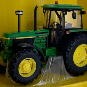 © Britains Collection JOHN DEERE 3050 2wd  scala 1;32 - 42902