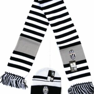 SCIARPA TUBOLARE JUVENTUS LOGO OVALE UFFICIALE 19 X 150-160 CM CIRCA SONO PRESENTI 3 MODELLI DISPONIBILI + BERRETTO - ZUCCOTTO - CAPPELLO TAGLIA UNICA -SONO PRESENTI 2 TIPI DI BERRETTO , VERRA' SPEDITO A DISCREZIONE DEL MAGAZZINO - OTTIMO REGALO -