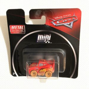 MATTEL SRL FKL39 CARS MINI RACERS MODELLO FLASH LIGHTNING MCQUEEN -  MUDDY LIGHTNING MCQUEEN  - SAETTA MCQUEEN INFANGATO FRR51