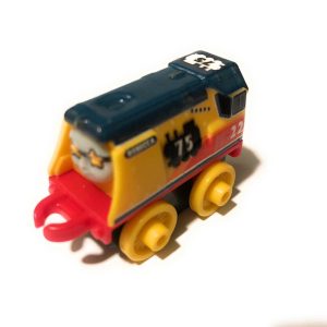 TRENINO THOMAS MODELLO N GNR63  - 3,5 CM CIRCA - CON GANCI CIRCA 5 CM E ALTEZZA CIRCA 3 CM