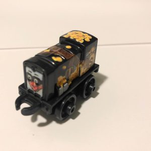 TRENINO THOMAS MODELLO N GLP99  - 3,5 CM CIRCA - CON GANCI CIRCA 5 CM E ALTEZZA CIRCA 3 CM