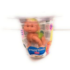 Mini Yogurtinis Barattolo con Bambola Profumata 7,5 cm, Anton Melon di Giochi Preziosi GPZ18407