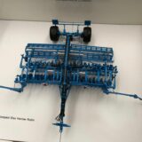 © UNIVERSAL HOBBIES COLLECTION LEMKEN COMPACT DISC HARROW RUBIN LIMITED UH 2776 scala 1/32 - immagine 2