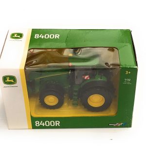 © Britains Collection NUOVO JOHN DEERE 8400R scala 1;32 - 43174