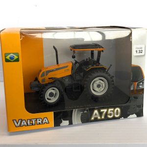 UNIVERSAL HOBBIES COLLECTION VALTRA A750 SCALA 1/32 UH 2970