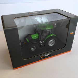 UNIVERSAL HOBBIES COLLECTION TRATTORE DEUTZ-FAHR AGROTRON K 100  SCALA 1/32 UH 2590