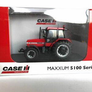 UNIVERSAL HOBBIES COLLECTION CASE MAXXUM 5100 SCALA 1/32 UH  4001