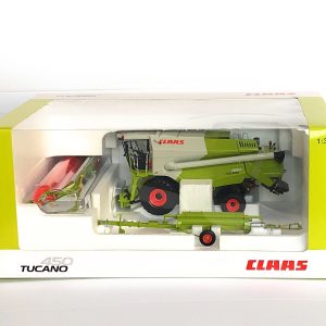 UNIVERSAL HOBBIES CLAAS TUCANO 450  SCALA  1/32 UH