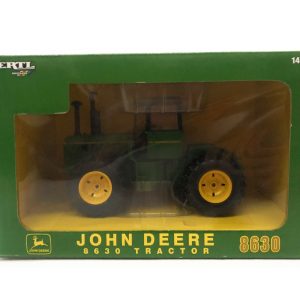 Britains Collection EDITIONS TRINCIA JOHN DEERE 8630  16160A 1/32