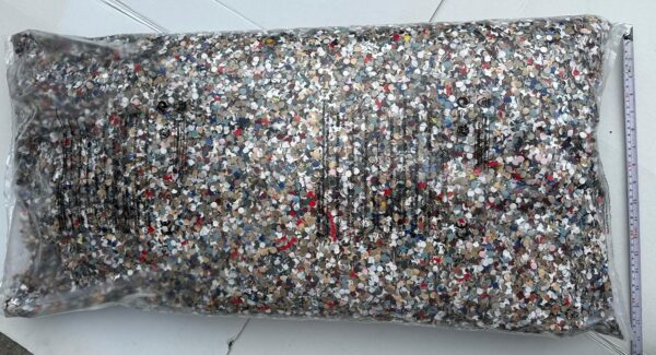 Sacco di coriandoli economico, contenuto colore confetti e peso variabile 7-8 kg