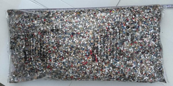 Sacco di coriandoli economico, contenuto colore confetti e peso variabile 7-8 kg - immagine 2