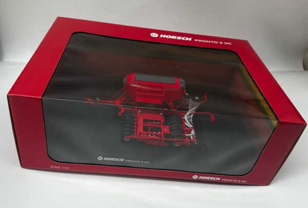 UNIVERSAL HOBBIES HORSCH Pronto 6DC SCALA 1:32 UH 6605