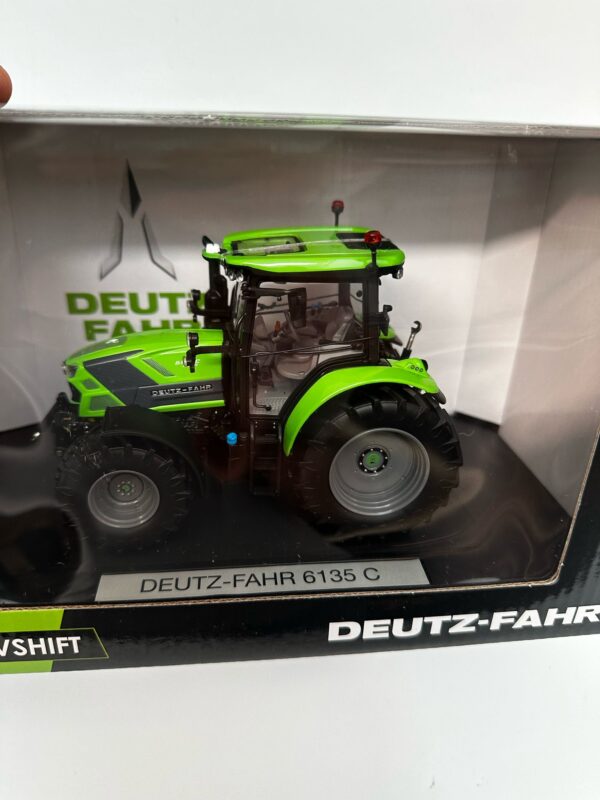 WEISE TOYS Collection 1083 Deutz Fahr 6135C RVshift  scala 1:32 ART 1083 - immagine 3