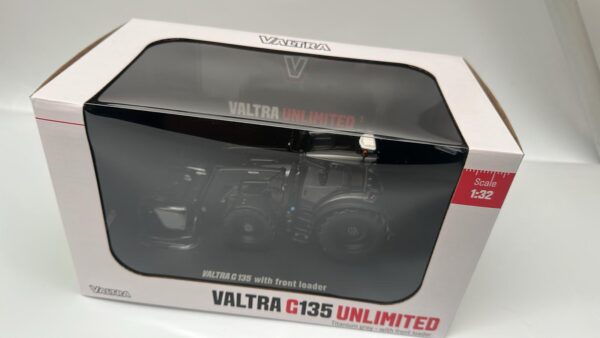 UNIVERSAL HOBBIES VALTRA G135 UNLIMITED GREY SCALA  1:32 UH 6746