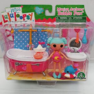 Lalaloopsy - Mini Lalaloopsy 8 cm Marina Anchors con Playset Bagno e accessori, Giochi Preziosi GPZ12153